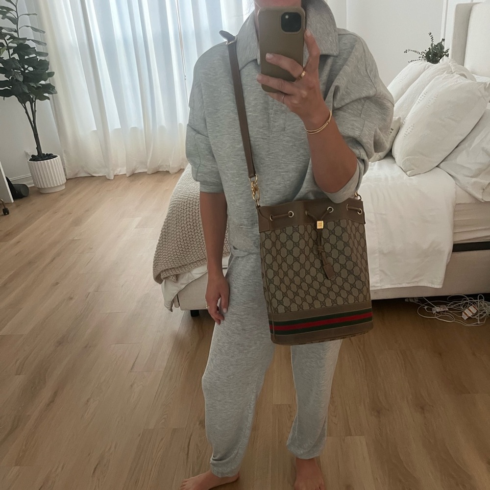 Gucci Vintage Bucket Bag - Picture 17 of 17
